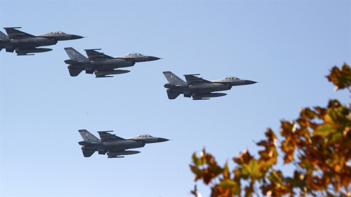 Πτήση τουρκικών F-16 πάνω από τις Οινούσσες και την Παναγιά