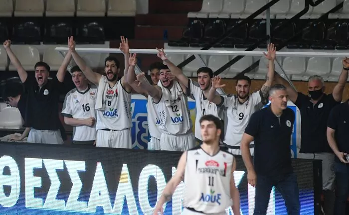 Ο Κογιώνης, ο Νιφόρας, τα deflection του... Πιτίνο και η μεγάλη τους προσφορά Ο Κογιώνης, ο Νιφόρας, τα deflection του... Πιτίνο και η μεγάλη τους προσφορά