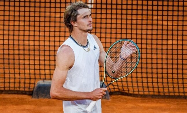 Στους «8» του Madrid Open οι Ζβέρεφ και Μπερετίνι