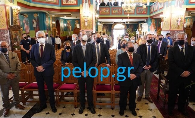 Αίγιο: Γιορτάζει την Πολιούχο Τρυπητή με Λιτανεία σε τζιπ - Παρουσία Βορίδη (Φωτο)