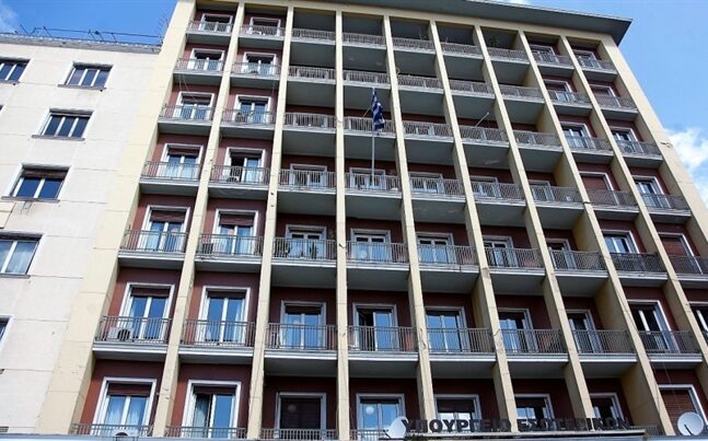 Ιθαγένεια: Χαμηλή συμμετοχή στις εξετάσεις