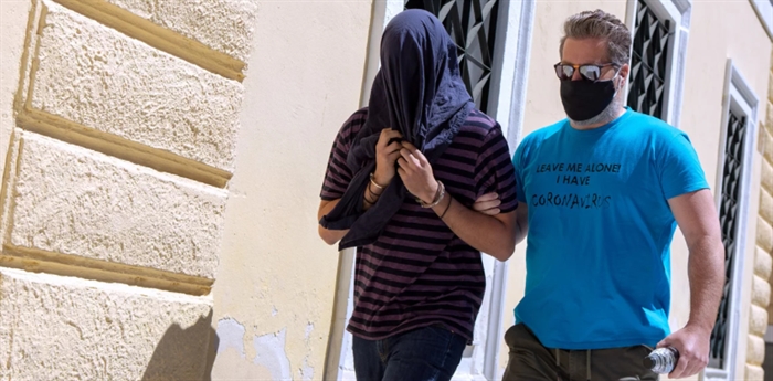 Νέα Σμύρνη: Σε ρητή δικάσιμο θα δικαστεί ο 22χρονος επιδειξίας Νέα Σμύρνη: Σε ρητή δικάσιμο θα δικαστεί ο 22χρονος επιδειξίας