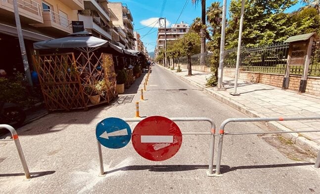 Αίγιο: Πεζοδρόμηση Μητροπόλεως με σενάρια αλλαγών στο τραπέζι - Σε 2 ώρες περνούν 3 οχήματα!