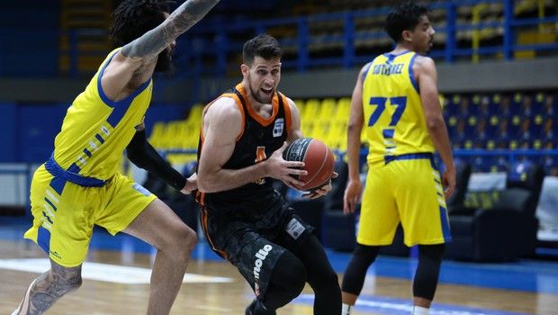 «Εκλεισε στον Ολυμπιακό ο Λούντζης»