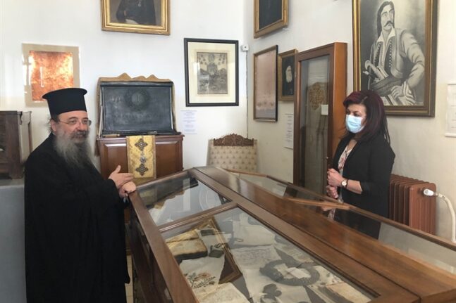 Ο Μητροπολίτης Πατρών στη λάρνακα του ΠΠ Γερμανού