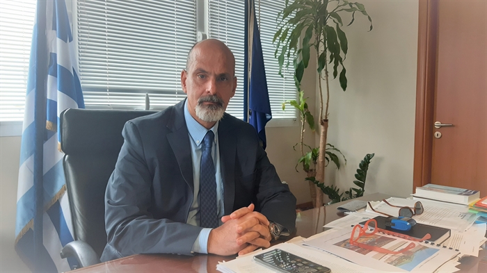Περιφέρεια: Φωταγώγηση κτιρίων για τη σκλήρυνση κατά πλάκας