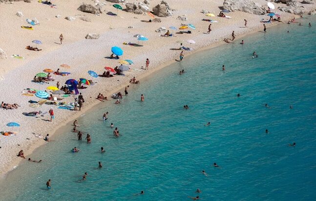 Ελληνικές θάλασσες και παραλίες στις κορυφαίες στην Ευρώπη