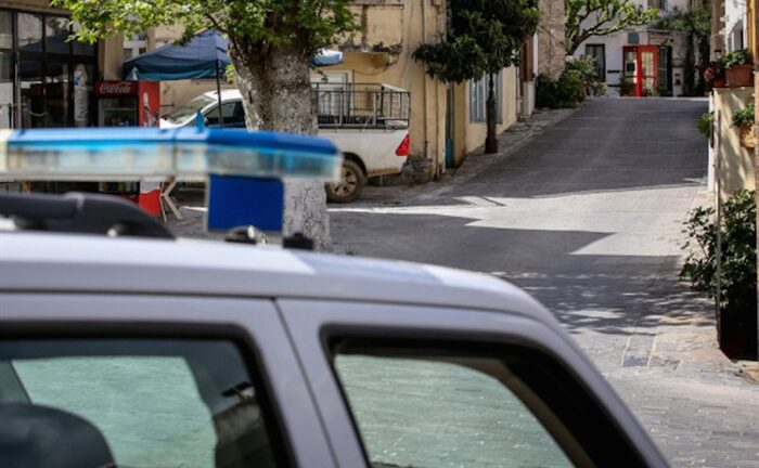 Πάτρα: Χειροπέδες σε 15χρονο που εκκρεμούσε ένταλμα για οπλοφορία!