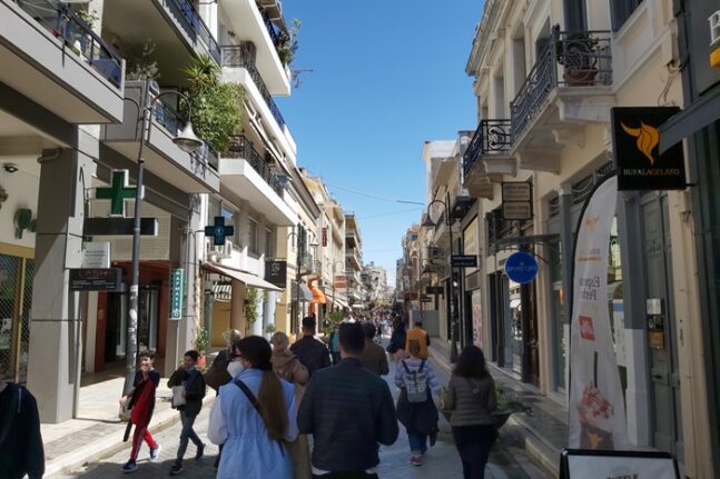 Αχαΐα: Κρατάνε άμυνα οι επιχειρήσεις - Περισσότερες οι ενάρξεις από τα "λουκέτα"