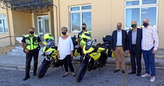 Πάτρα: Παραδόθηκε και δεύτερη μηχανή στο ΕΚΑΒ