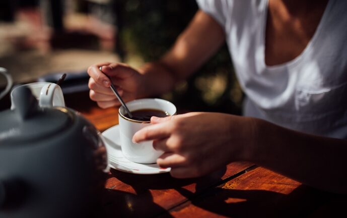 Σκόπελος: 52χρονη κατάπιε γυαλί την ώρα που έπινε καφέ