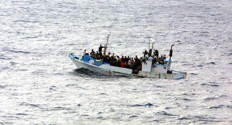 Κύθηρα: 12 παιδιά ανάμεσα στους 71 μετανάστες που έφτασαν την Πέμπτη στο νησί