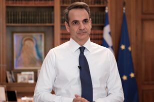 Τόλης Βοσκόπουλος: «Ανεπανάληπτος» - Η ανάρτηση του πρωθυπουργού για τον καλλιτέχνη