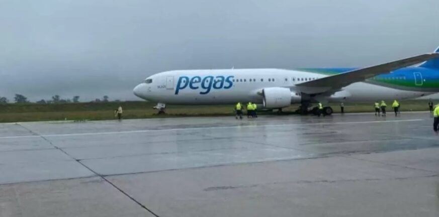 Αεροσκάφος με 284 επιβάτες βγήκε εκτός διαδρόμου - ΦΩΤΟ