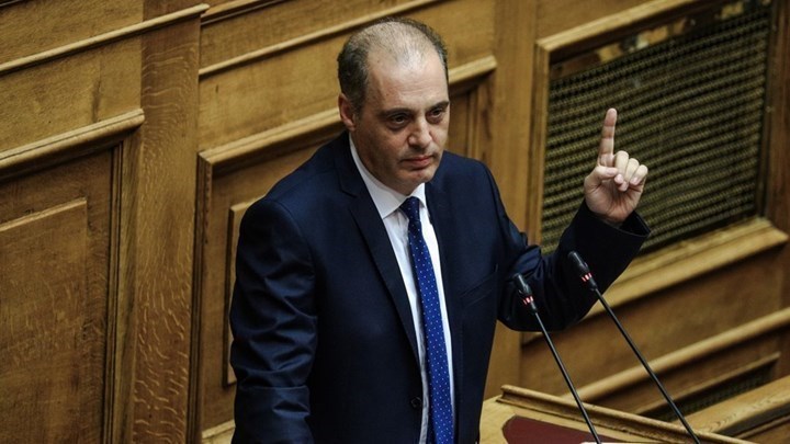 Βελόπουλος: Αδιανόητο ο Πρωθυπουργός να βάζει "κόμιστρο" στη ζωή των νέων