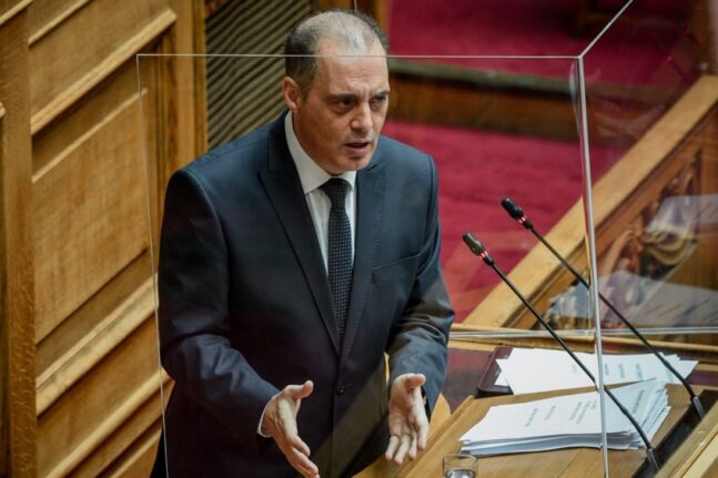 «Σωσίβιο» Βελόπουλου στα άλλα κόμματα: Βρήκε τους 15 για ονομαστική ψηφοφορία στο νομοσχέδιο για τα ομόφυλα ζευγάρια
