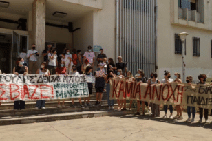 Αγρίνιο: Οργή λαού για τον ιερέα έξω από το δικαστήριο