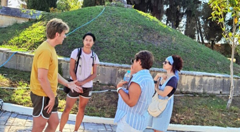 Δημοσιογράφοι από την Δανία στο Μεσολόγγι Δημοσιογράφοι από την Δανία στο Μεσολόγγι