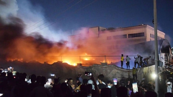 Ιράκ: Τουλάχιστον 52 οι νεκροί από πυρκαγιά σε νοσοκομείο της Νασιρίγια