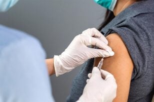 Εμβόλιο κορονοϊού: Πώς επιδρά η τρίτη δόση σε ασθενείς με πολλαπλό μυέλωμα