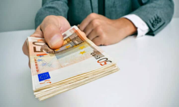 ΟΑΕΔ: Επίδομα εργασίας 300 ευρώ σε ανέργους, η διαδικασία και οι δικαιούχοι