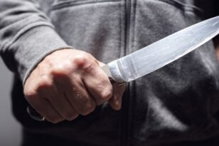 Σοκ στη Βρετανία, 19χρονος μαχαίρωσε μέχρι θανάτου δύο κοπέλες!