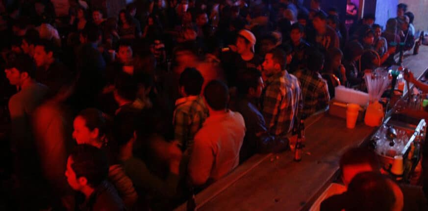 Χαλκίδα: Ολονύχτιο πάρτι σε γνωστό night club – Αυτοκόλλητα στις κάμερες των κινητών!