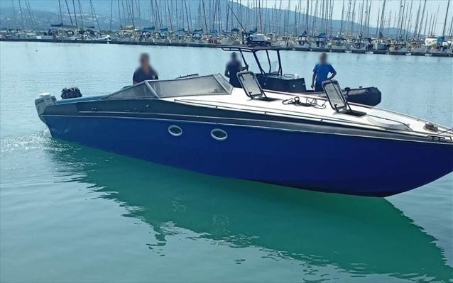 Λευκάδα: Εξαρθρώθηκε κύκλωμα που προωθούσε με σκάφη αλλοδαπούς προς την Ιταλία - BINTEO