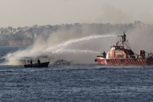 Ζάκυνθος: Φωτιά σε βάρκα και επέμβαση Λιμενικού-Πυροσβεστικής