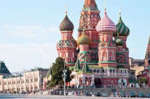 Η Μόσχα επιστρέφει σε καθεστώς lockdown