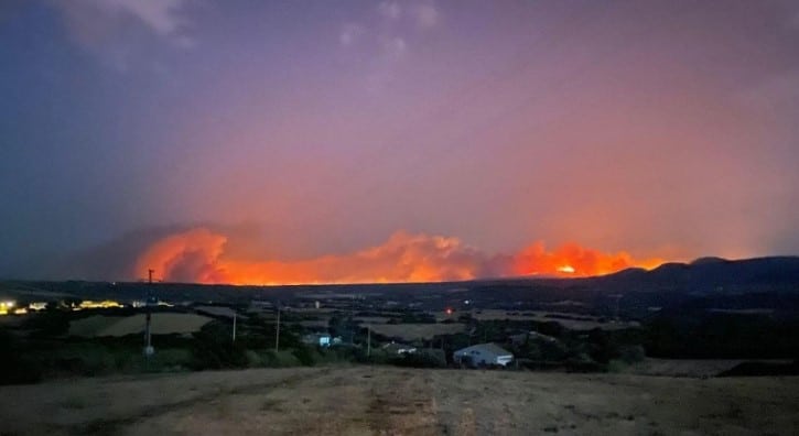 Δύο Καναντέρ στέλνει η Ελλάδα για τις πυρκαγιές στη Σαρδηνία