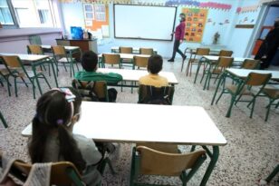 Βατόπουλος: Πιθανή η αύξηση των κρουσμάτων σε παιδιά - Τι είπε για την τρίτη δόση