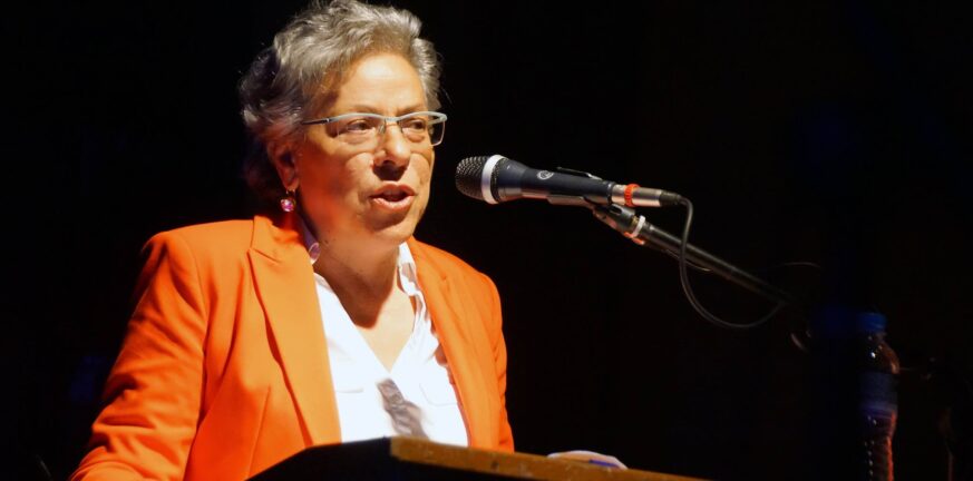 Αίγιο - Μαρία Τσουκαλά: "Δεν πάω πουθενά, εδώ θα μείνω"