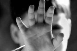 Σοκ στα Χανιά: 19χρονος με νοητική στέρηση κατηγορεί τον πατέρα του για σεξουαλική κακοποίηση