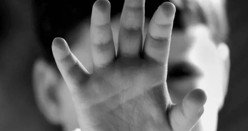 Σοκ στα Χανιά: 19χρονος με νοητική στέρηση κατηγορεί τον πατέρα του για σεξουαλική κακοποίηση