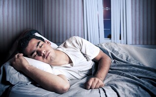 Το κόλπο για καλό ύπνο σε συνθήκες καύσωνα