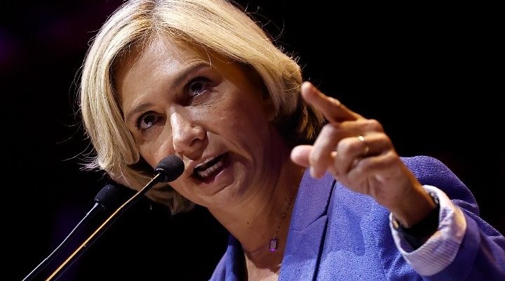 Γαλλία: Η πρώην υπουργός Βαλερί Πεκρές υποψήφια στις προεδρικές εκλογές