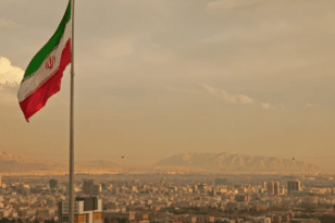 Ιράν: Από βόμβα κρότου-λάμψης η έκρηξη στην Τεχεράνη