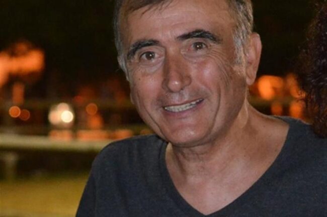 Καντήλια, σημαίες και λιβανιστήρια... ΤΟΥ ΘΕΟΔΩΡΟΥ ΚΑΜΠΕΡΟΥ Καντήλια, σημαίες και λιβανιστήρια... ΤΟΥ ΘΕΟΔΩΡΟΥ ΚΑΜΠΕΡΟΥ