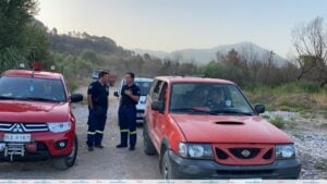 Παραδείσι: Για τέταρτη μέρα συνεχίζεται η μάχη με μικρές εστίες ΦΩΤΟ-ΒΙΝΤΕΟ
