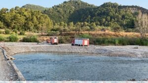 Παραδείσι: Για τέταρτη μέρα συνεχίζεται η μάχη με μικρές εστίες ΦΩΤΟ-ΒΙΝΤΕΟ