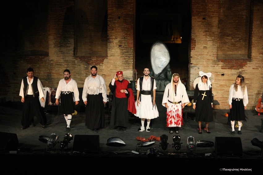"ΜΗΔΕΙΑ" - Εκπληκτίκη η "Μποστική" παρωδία στο Ρωμαϊκό Ωδείο Πατρών ΦΩΤΟ