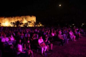 Πάτρα: Ειδυλλιακή ατμόσφαιρα με μουσική και θέατρο για τις "Μέρες Πανσελήνου" ΦΩΤΟ