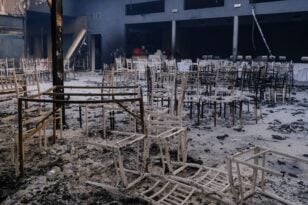 Αττική: Περίπου 77 οι πληγείσες επιχειρήσεις από την μεγάλη πυρκαγιά στη Βαρυμπόμπη