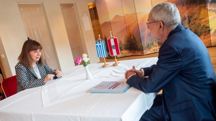 Συνάντηση Σακελλαροπούλου με τον Πρόεδρο της Αυστρίας