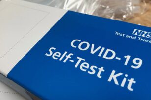 Γαλλία: Τέλος από Οκτώβριο τα δωρεάν τεστ για Covid-19 χωρίς συνταγογράφηση