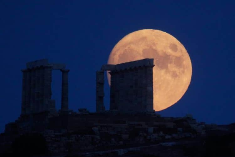 Αυγουστιάτικη Πανσέληνος: Ελεύθερη είσοδος σε μουσεία-αρχαιολογικούς χώρους - Vimarsana News