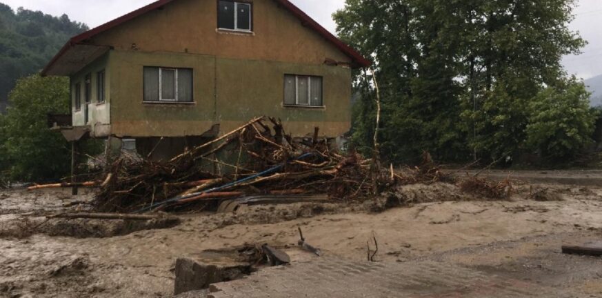 Τουρκία: 11 άνθρωποι έχασαν τη ζωή τους από τις πλημμύρες