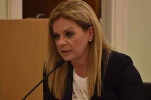 Αγρίνιο: Παραιτήθηκε από το Δημοτικό Συμβούλιο η Χριστίνα Σταρακά