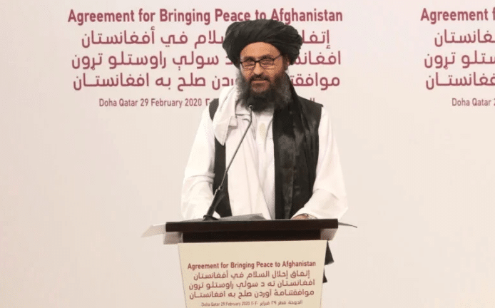 Αφγανιστάν: Άφιξη του συνιδρυτή των Ταλιμπάν – Ξεκινούν οι συνομιλίες για τον σχηματισμό κυβέρνησης